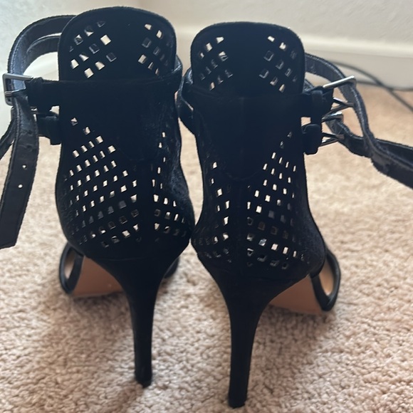 Forever XXI pointed toe heels - Picture 4 of 7